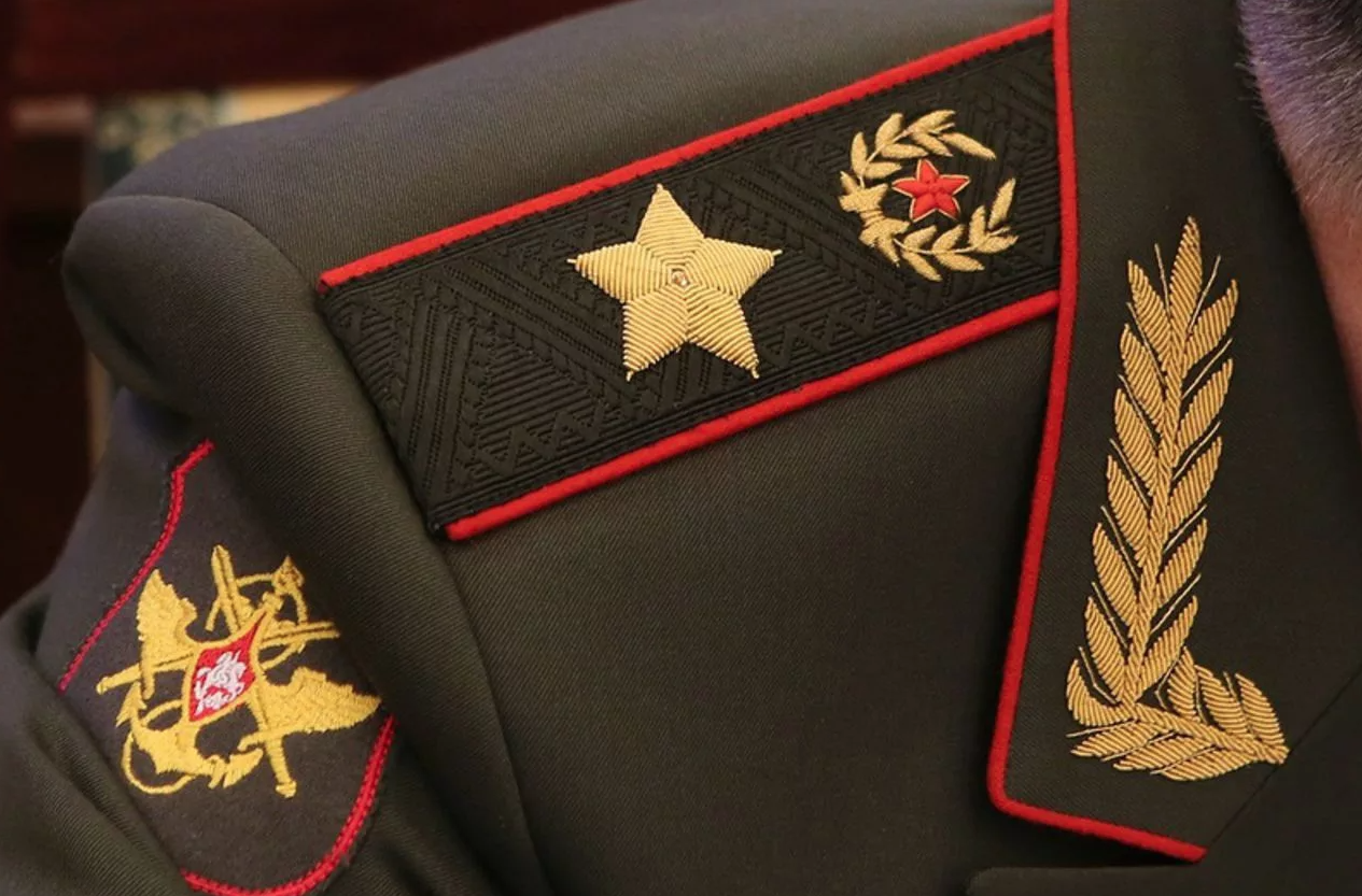 «ЦГ»: генерала ВС РФ Груниса начали называть маршалом Победы