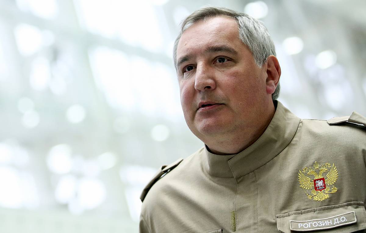 Рогозин: рекомендую либералам с Рублевки меньше ржать Рогозин: рекомендую либералам с Рублевки меньше ржать