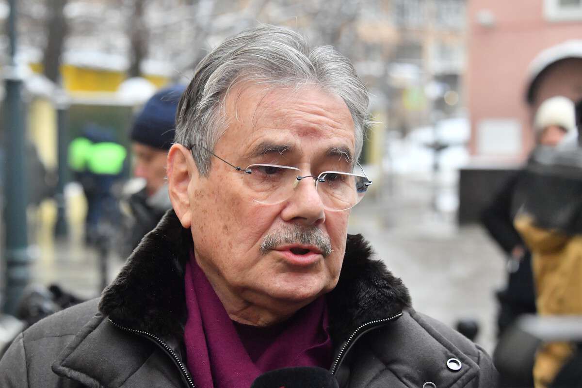 Режиссер культового «Вора» Павел Чухрай вышел на связь после новости о госпитализации Режиссер культового «Вора» Павел Чухрай вышел на связь после новости о госпитализации