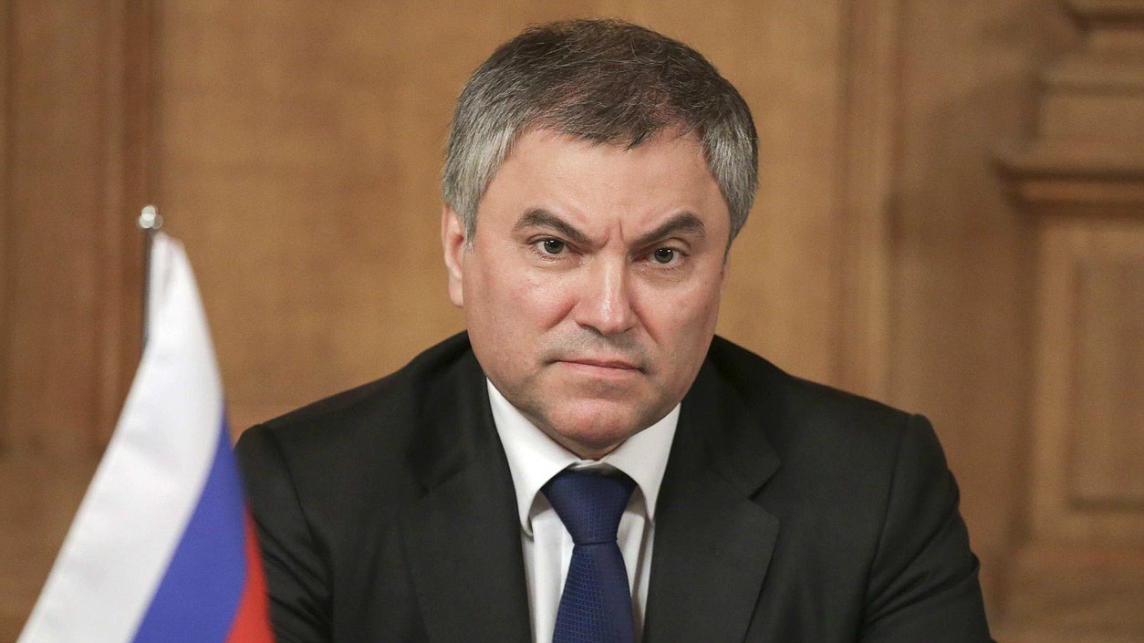 «Dura lex, sed lex»: Володин на латыни описал особый реестр для мигрантов «Dura lex, sed lex»: Володин на латыни описал особый реестр для мигрантов