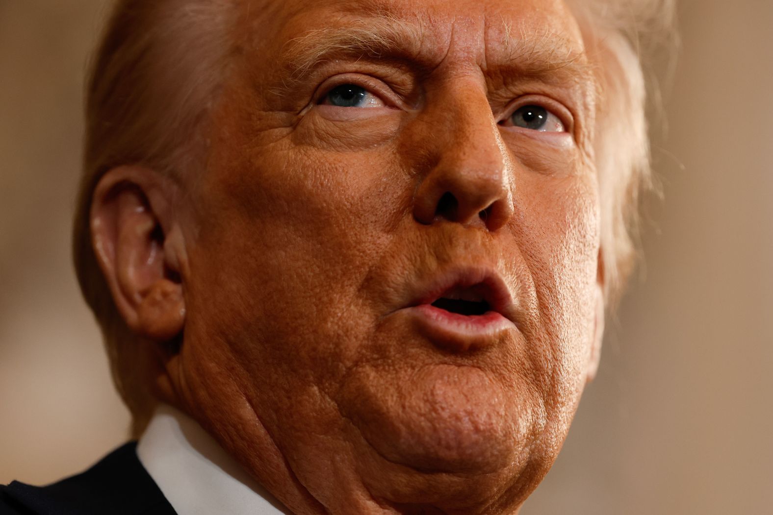 Песков: Путин и Трамп не подняли вопрос о статусе Зеленского