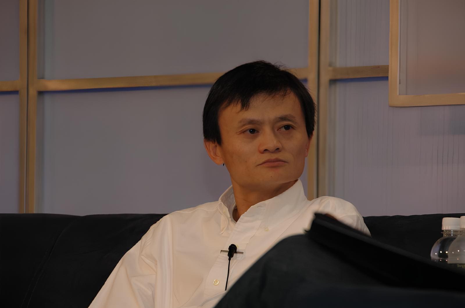 Китайская Alibaba инвестирует 380 млрд юаней в искусственный интеллект Китайская Alibaba инвестирует 380 млрд юаней в искусственный интеллект