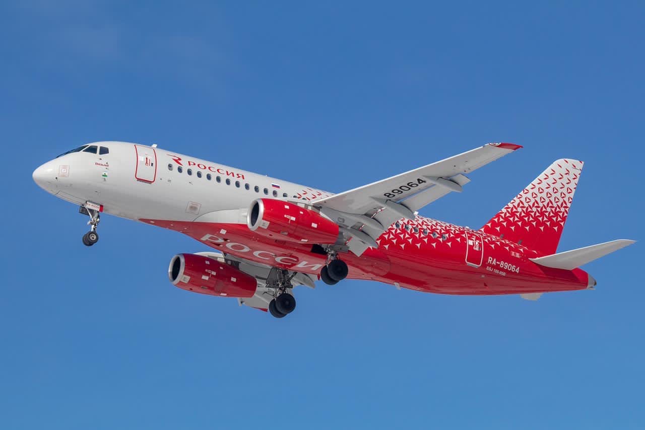 Пассажиры Qatar Airways были вынуждены лететь рядом с телом умершей попутчицы