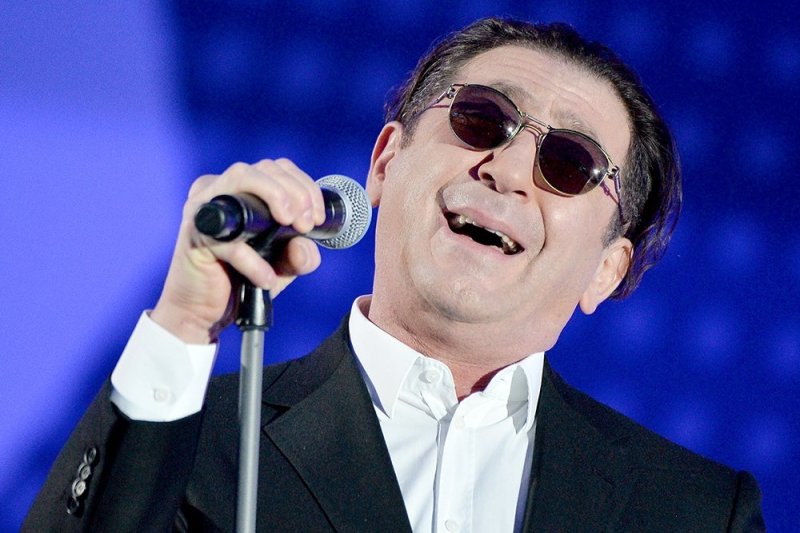 Лепс и Агаларов заработают на концерте для женщин до 35 миллионов рублей