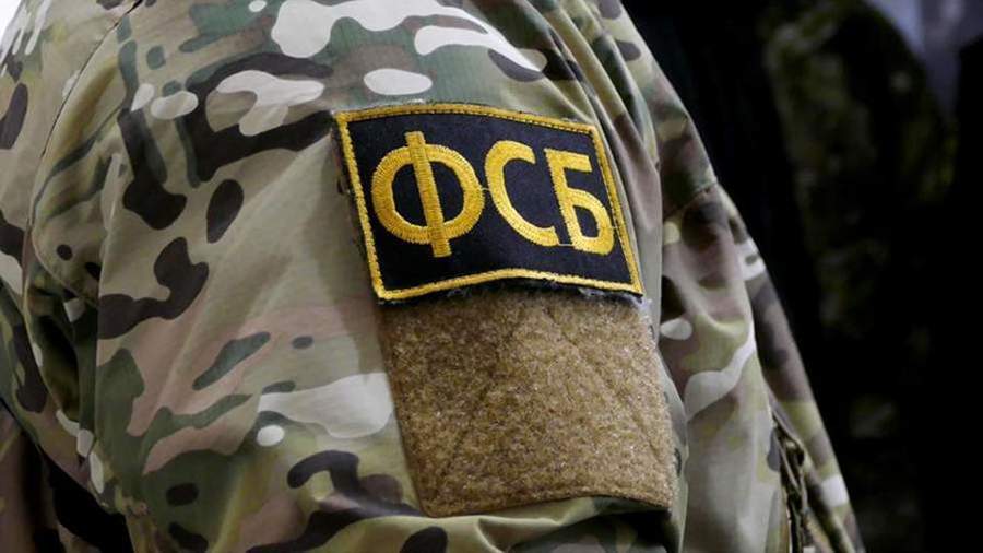 ФСБ раскрыла двух шпионов под прикрытием посольства Британии в Москве ФСБ раскрыла двух шпионов под прикрытием посольства Британии в Москве