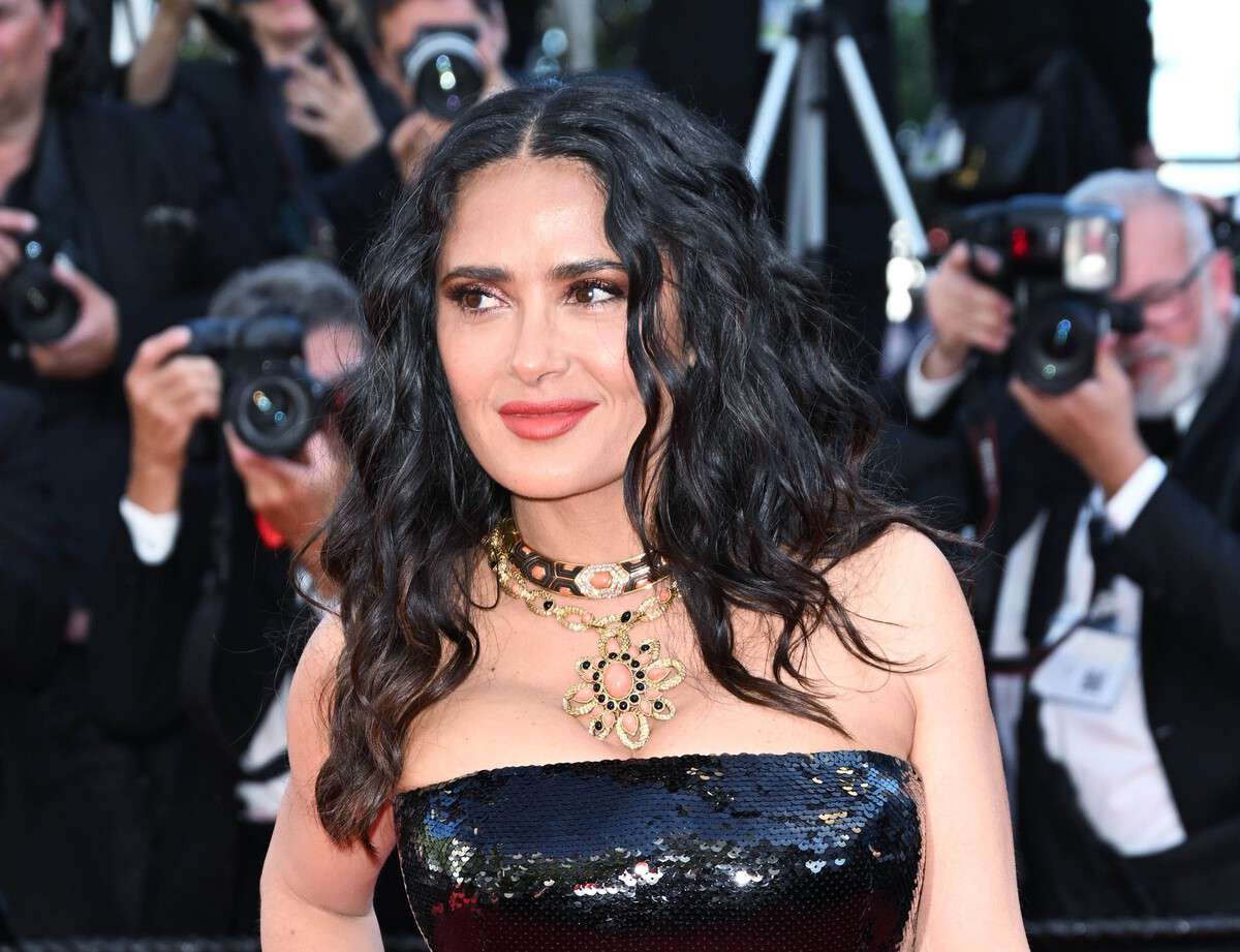 Одержимость Сальмой Хайек довела россиянина до попытки уйти из жизни