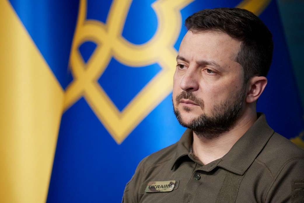 Зеленский: РФ издевается над попытками Запада остановить конфликт Зеленский: РФ издевается над попытками Запада остановить конфликт