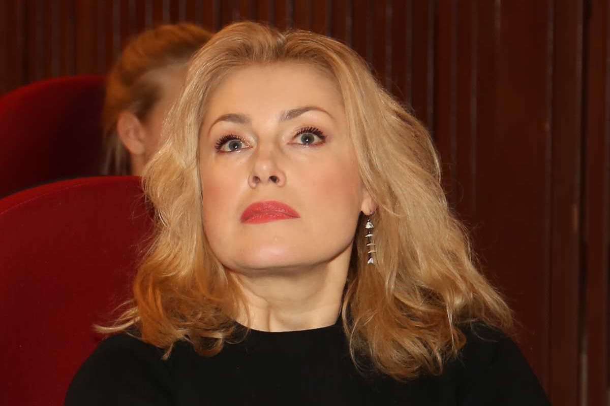 Шукшина раскритиковала идеи выплачивать беременным школьницам по 100 тысяч Шукшина раскритиковала идеи выплачивать беременным школьницам по 100 тысяч