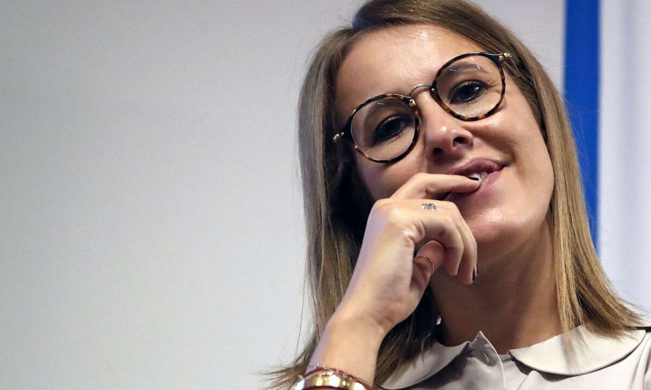 Экс-супруга Паши Техника: Собчак заплатила за место певца на кладбище за интервью Экс-супруга Паши Техника: Собчак заплатила за место певца на кладбище за интервью