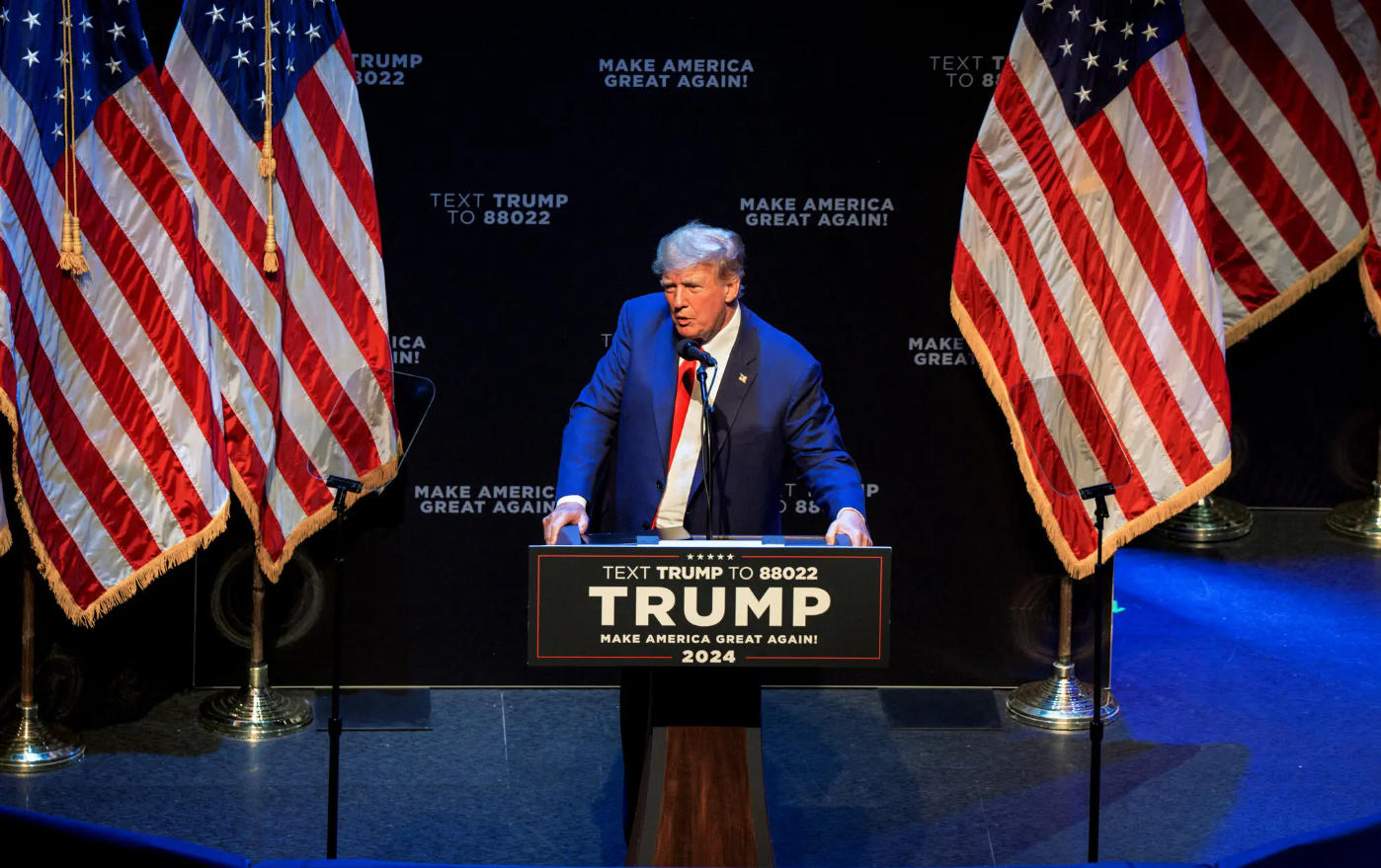 Лукашенко: Трамп критиковал БРИКС, потому что увидел в нем соперника Лукашенко: Трамп критиковал БРИКС, потому что увидел в нем соперника