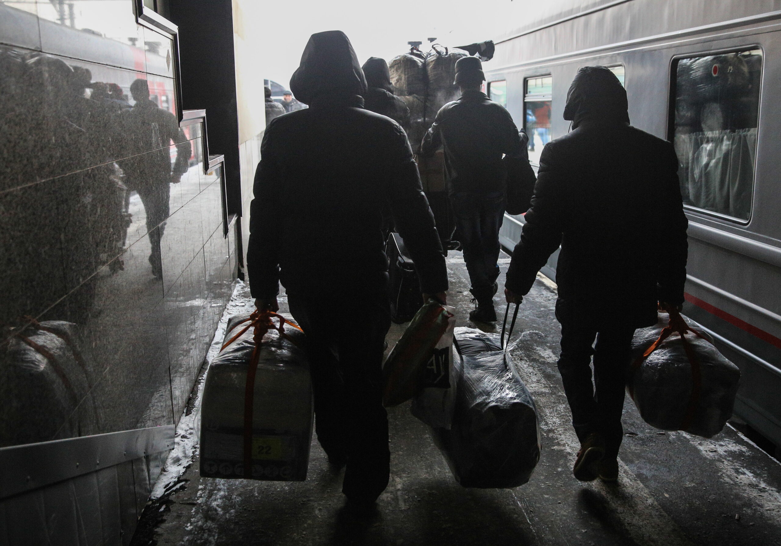 Группа мигрантов семь часов насиловала пьяную девушку в Иванове