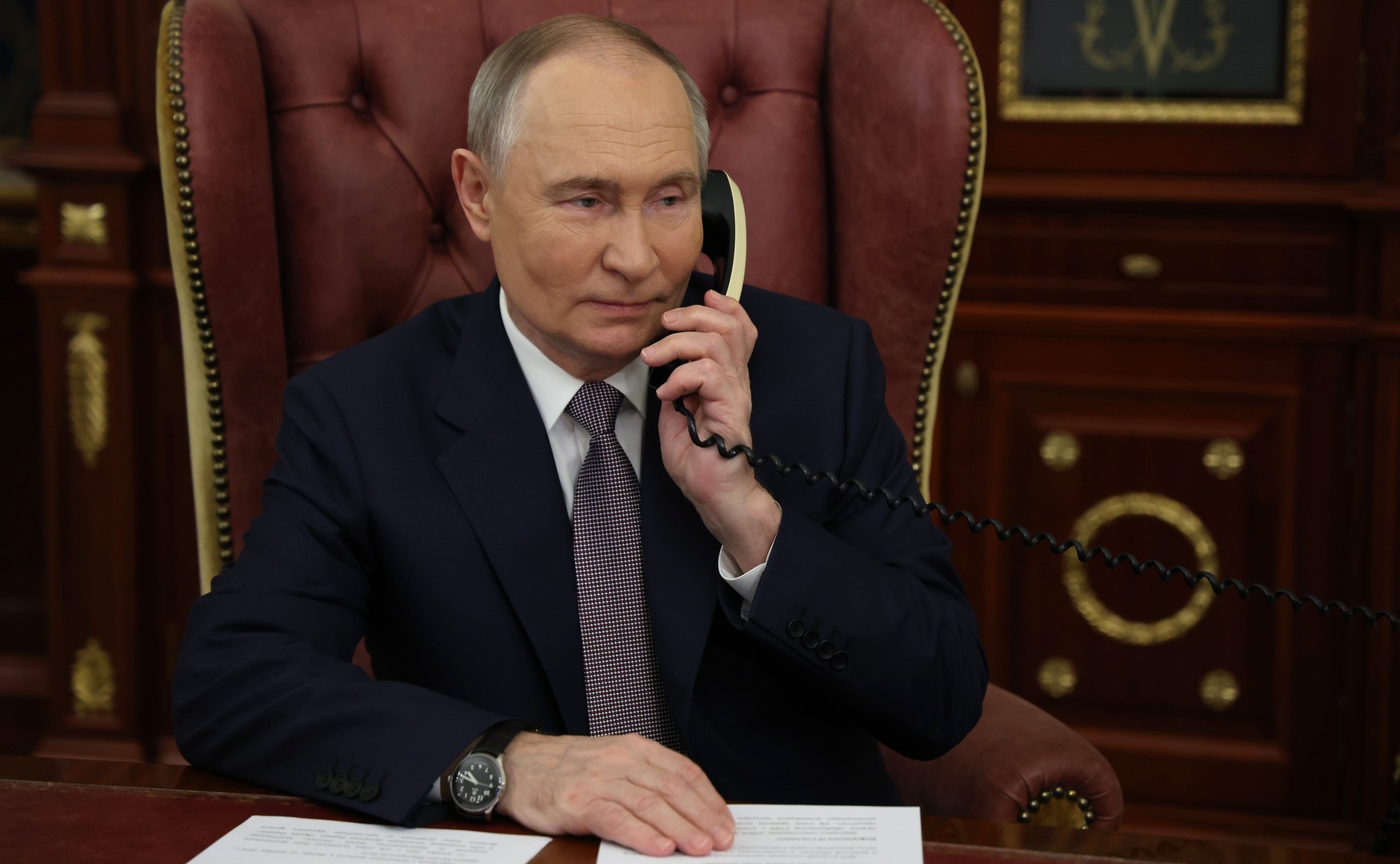Merkur: Путин празднует победу на фоне переговоров с США Merkur: Путин празднует победу на фоне переговоров с США