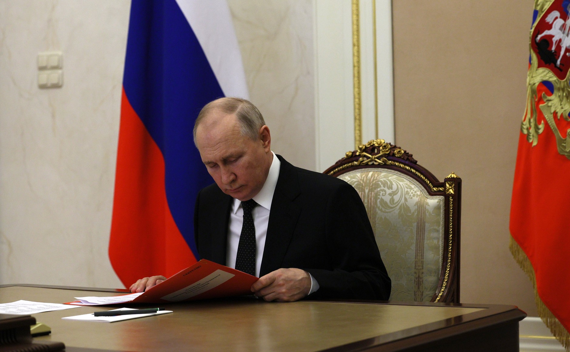 Депутат Колесник: Путин не поедет в Стамбул до встречи делегаций РФ и Украины Депутат Колесник: Путин не поедет в Стамбул до встречи делегаций РФ и Украины