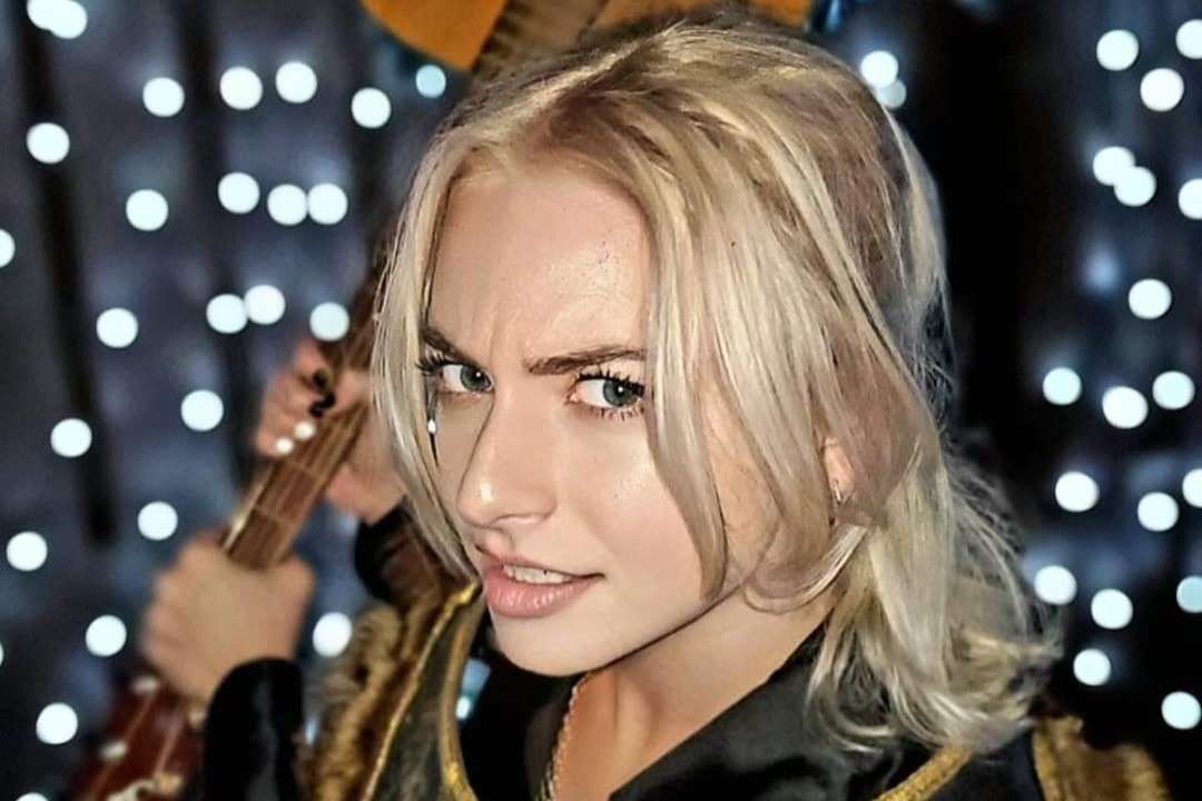 «Красотка»: дочь Агутина и Варум похвасталась фигурой в микро-шортах «Красотка»: дочь Агутина и Варум похвасталась фигурой в микро-шортах