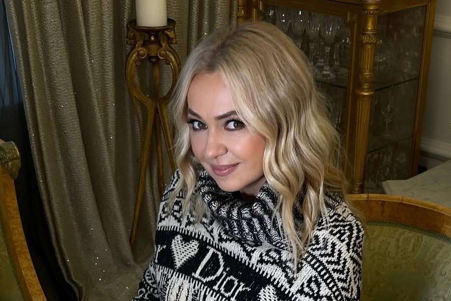 «Понятно, откуда у вас такие ноги»: фигура мамы Рудковской в купальнике произвела фурор в Сети «Понятно, откуда у вас такие ноги»: фигура мамы Рудковской в купальнике произвела фурор в Сети