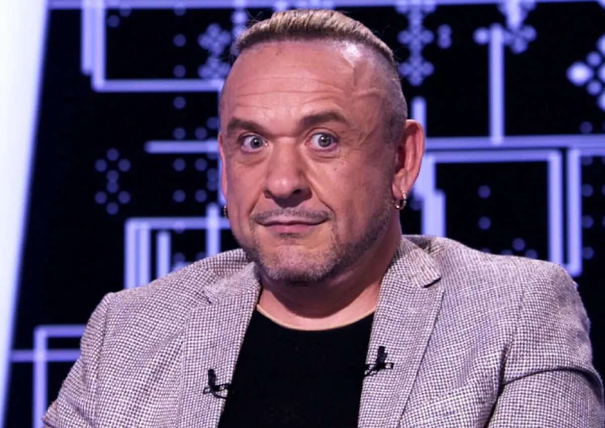 51-летний юморист Александр Морозов шокировал откровением о романе с 18-летней девушкой 51-летний юморист Александр Морозов шокировал откровением о романе с 18-летней девушкой