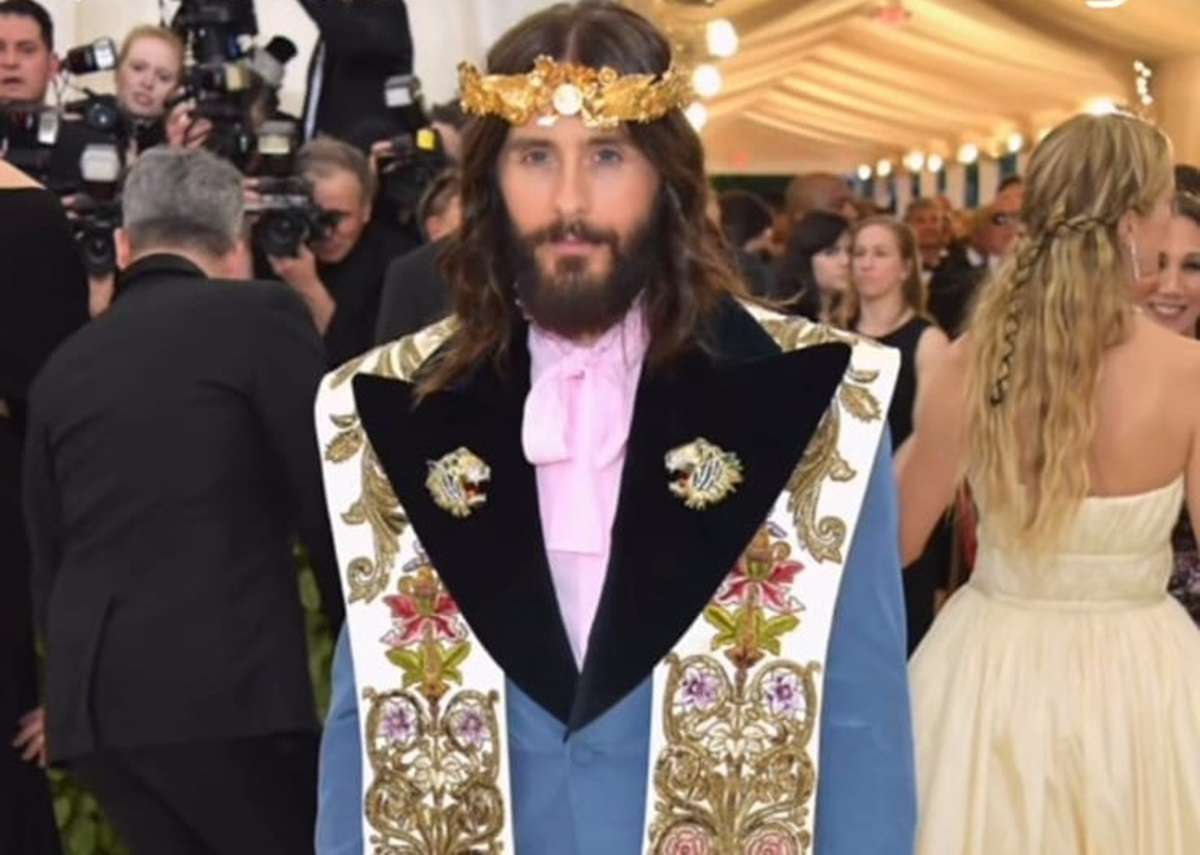 Джаред Лето оценил мем про себя в образе «Иисуса»