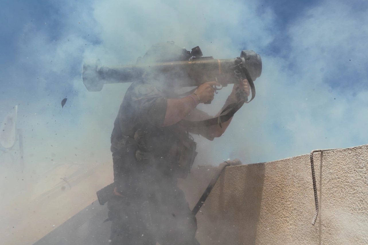 Многие магазины Тегерана прекратили работу из-за атак