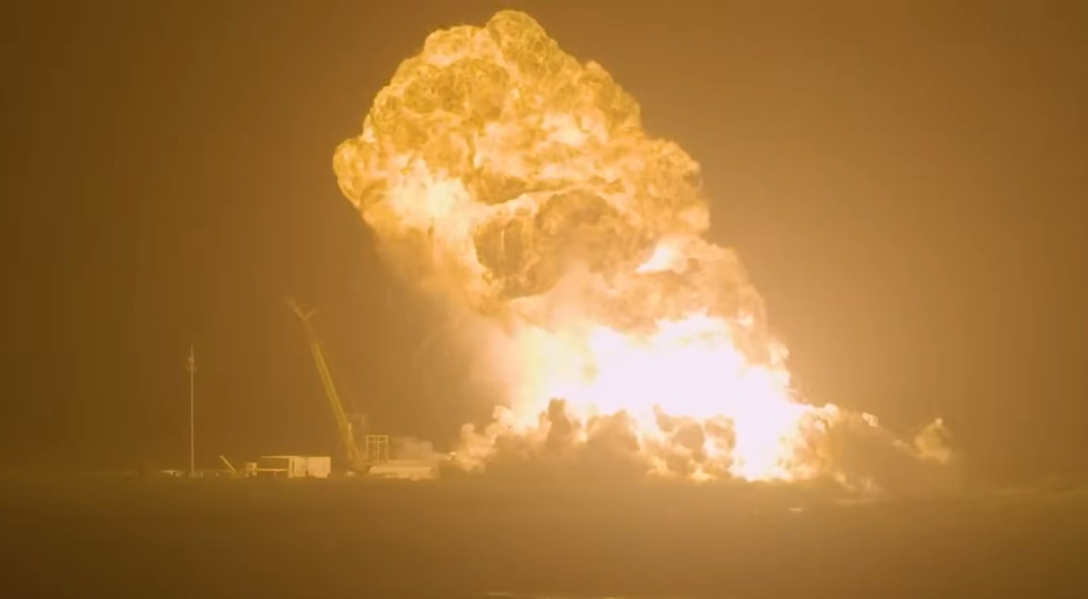 Ракета Starship Илона Маска взорвалась на площадке при подготовке к испытаниям