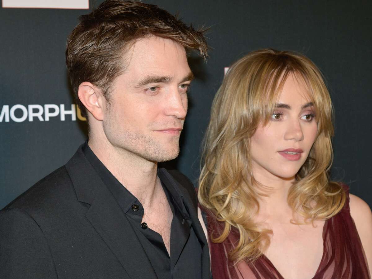 Жена Роберта Паттинсона попала в больницу из-за тесных брюк