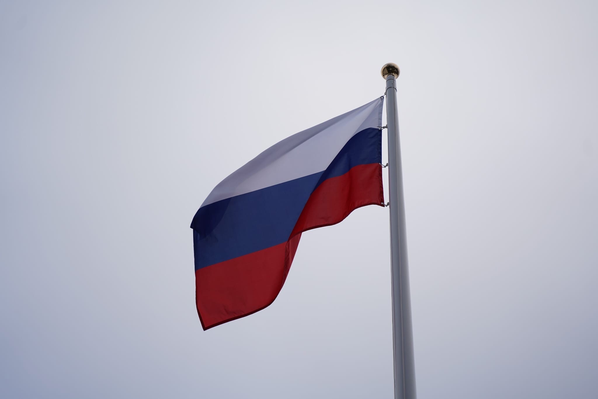 Марков: ультиматумы могут превратить Россию в военный лагерь