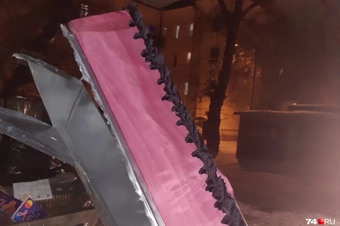 78.ru: в Петербурге во дворе нашли гроб с белой атласной обивкой