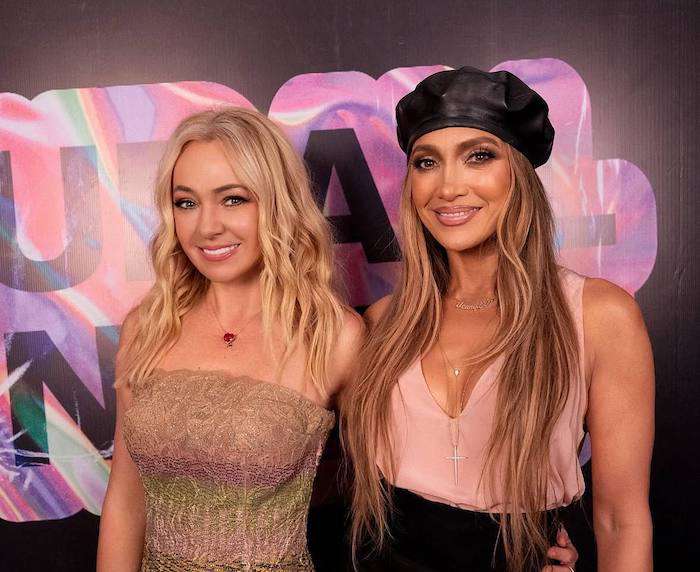 «Выглядит на 35»: Яна Рудковская встретилась с Дженнифер Лопес: фото