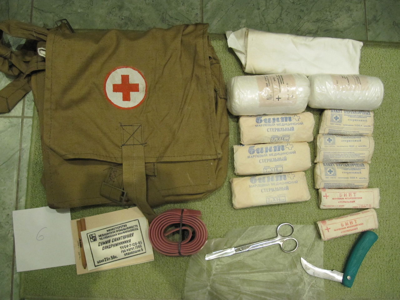 Российский боец подорвался на двух минах, но дополз к своим через 32 километра