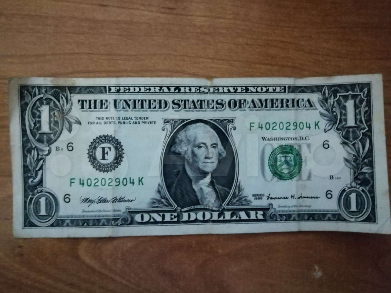 Курс доллара резко поднялся до 82 рублей