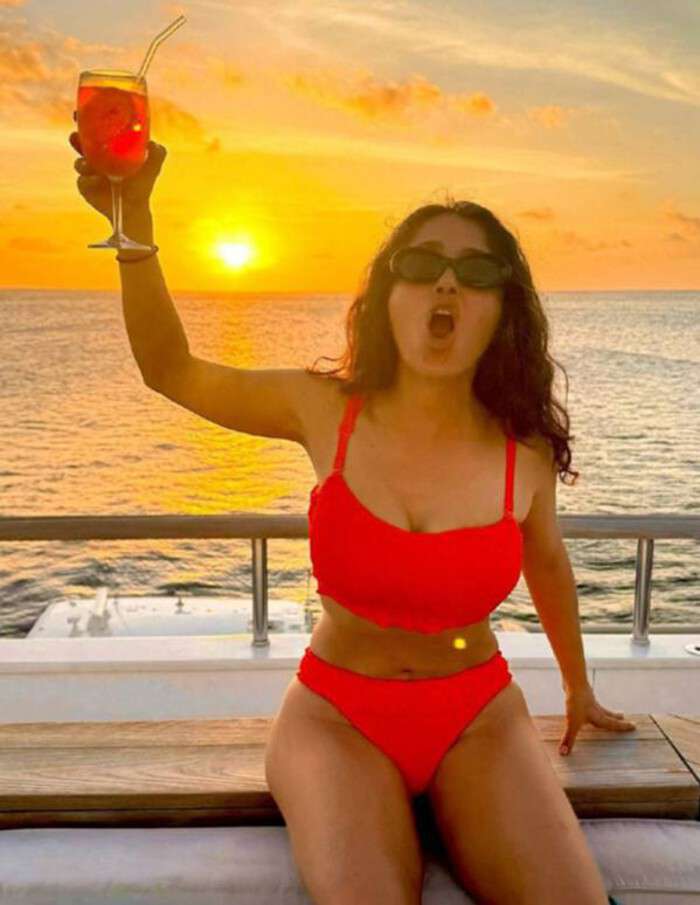 Яна Рудковская восхитилась нестареющей Сальмой Хайек