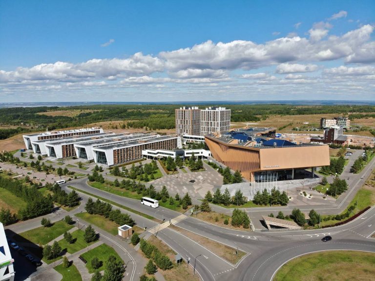 «Газпром нефть» и Университет Иннополис создадут цифровые решения для нефтедобычи