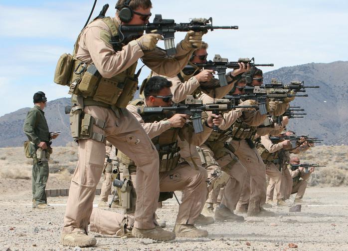 Военкор Сладков: в армии США солдатам запрещают хранить фото родных