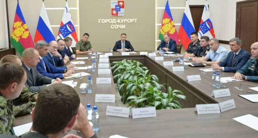 Сочи закрывает порты при угрозе БПЛА: в городе 200 укрытий и отключают интернет