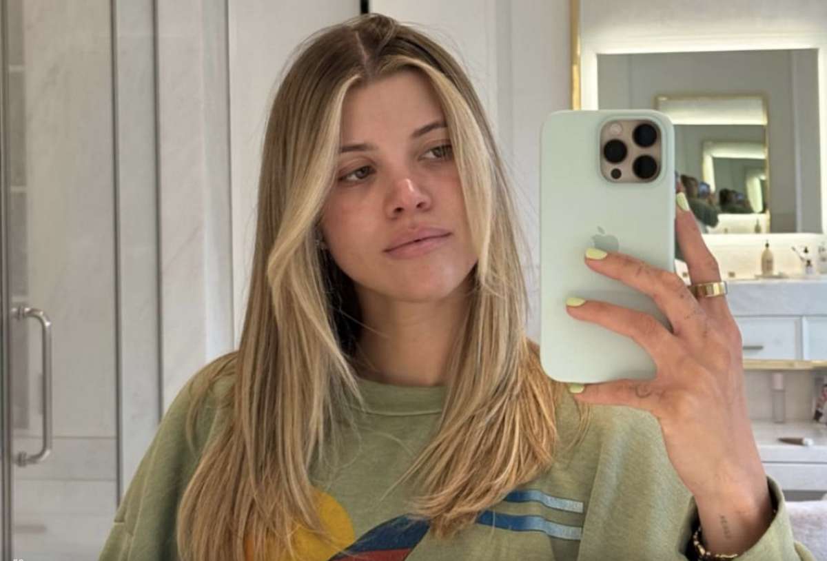 27-летняя модель София Ричи ждет второго ребенка: фото с животом