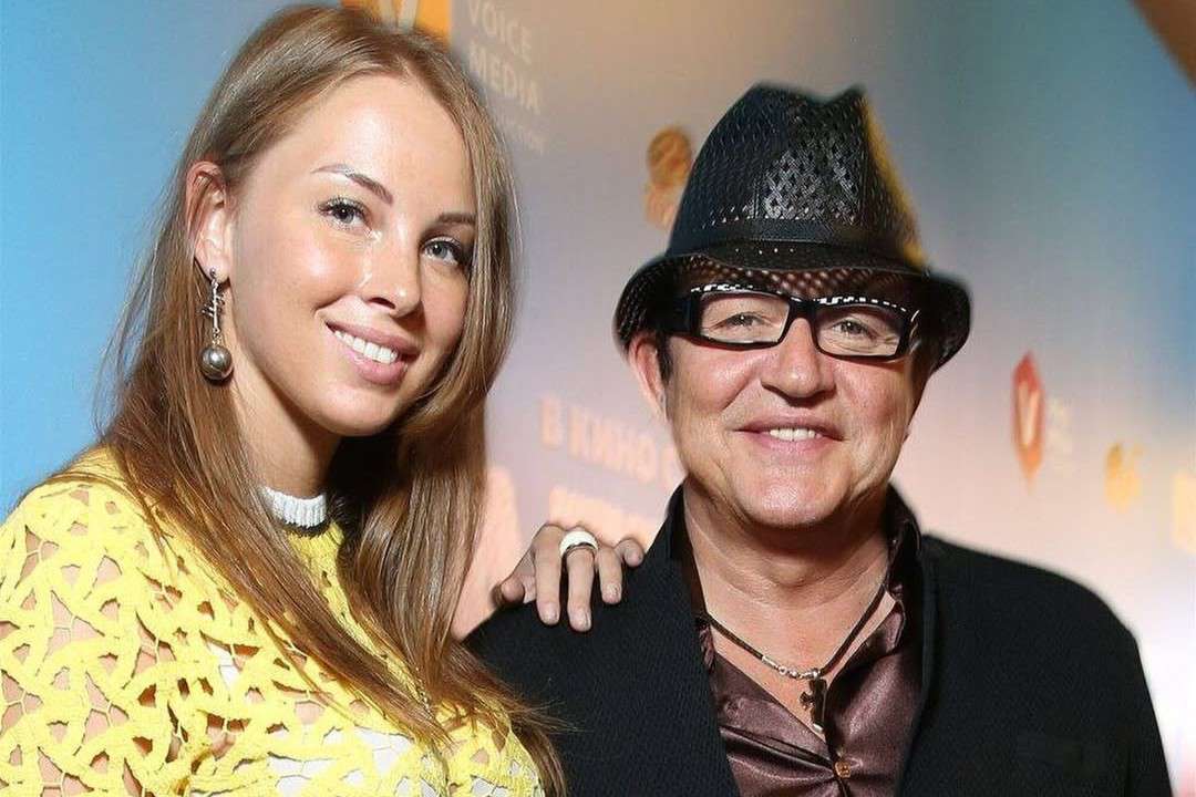 Дибров выставил на продажу дом, где жил с женой и детьми