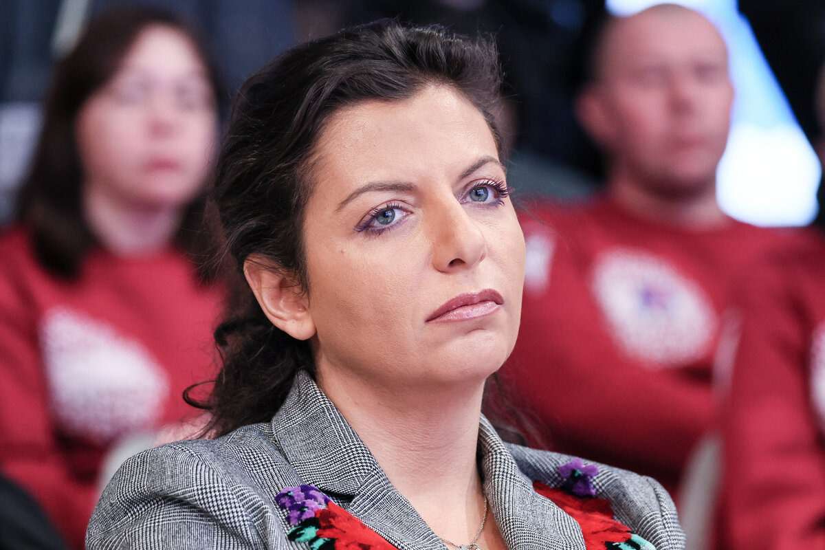 Симоньян после третьей химии еле встает